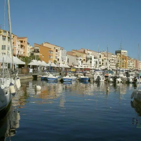 Studio 2 Pers, Au Coeur Du Port, A 850 M De La Plage - Cap D'agde - Fr-1-249-293