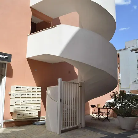 Studio 2 Pers, Au Coeur Du Port, A 850 M De La Plage - Cap D'agde - Fr-1-249-293 Apartment