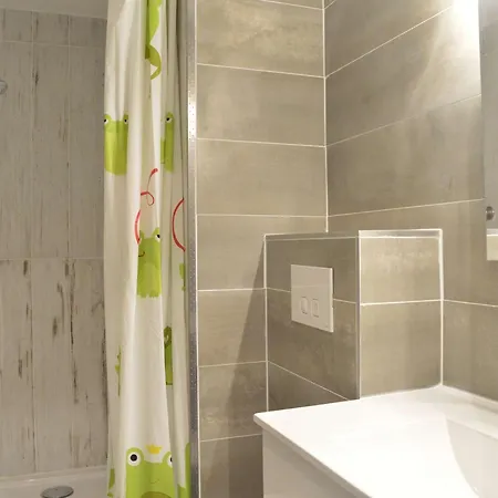 Studio 2 Pers, Au Coeur Du Port, A 850 M De La Plage - Cap D'agde - Fr-1-249-293 Apartment *